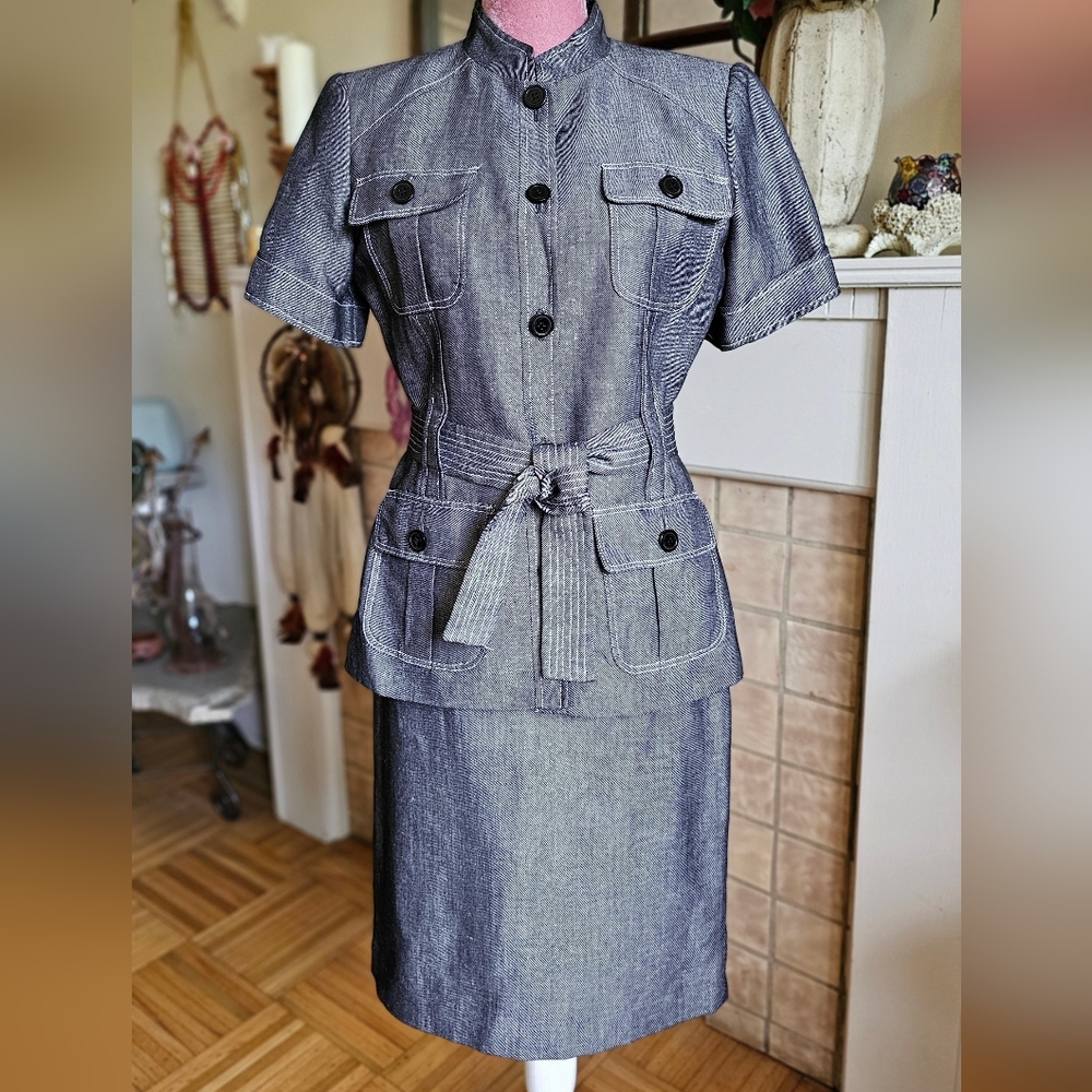 Calvin Klein 2 piece power suit. Jacket and skirt set. Linen blend suit.